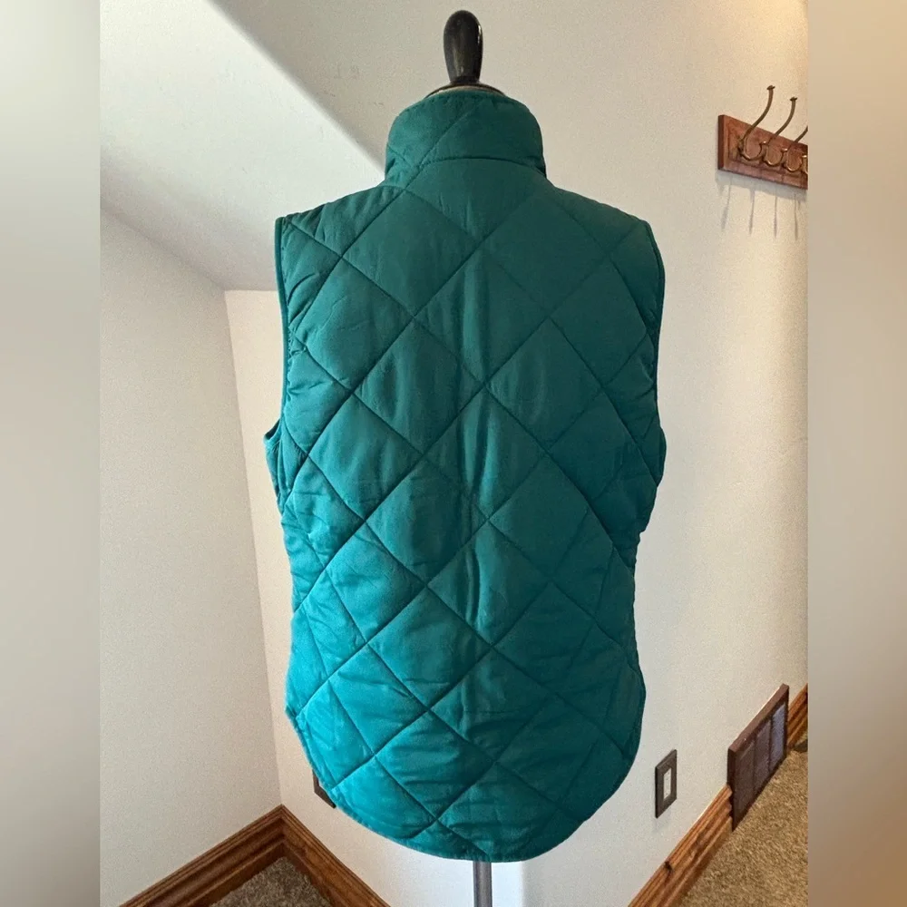 Green Quilted Vest with Gold Accents - Picture 4 of 7